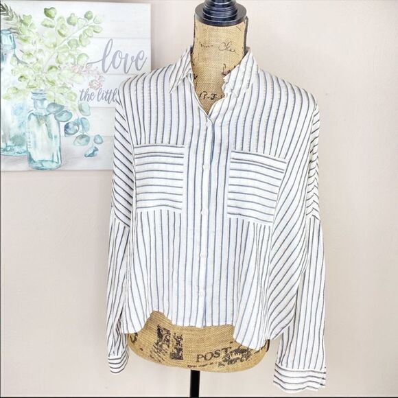 Express The Boxy Shirt Striped Button Front Shirt Blue White Gold Small - Picture 1 of 12
